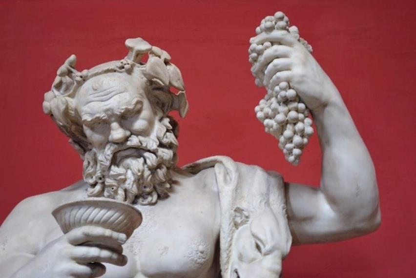 Deus do Vinho, Dionísio da mitologia grega, um dos antigos deuses do carnaval