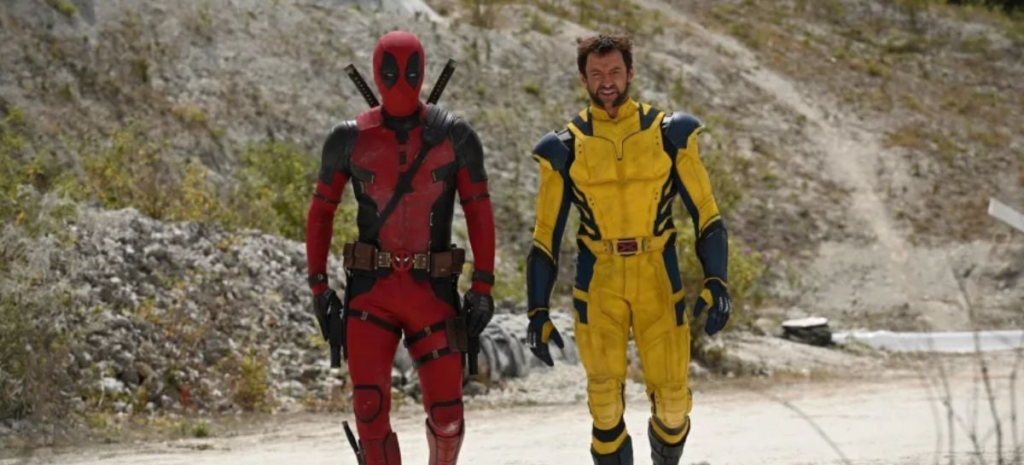 Imagem divulgada de Deadpool 3 que mostra a volta de Hugh Jackman como Wolverine, desta vez em seu traje clássico