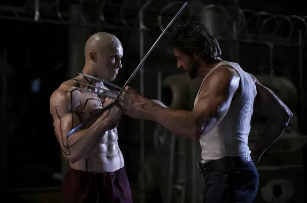 Wolverine e Deadpool em confronto no filme X-men Origens: Wolverine